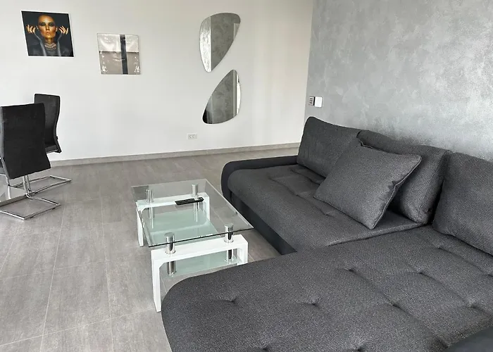 Fabulous Penthouse Lakeview W20 Апартаменты Бухарест