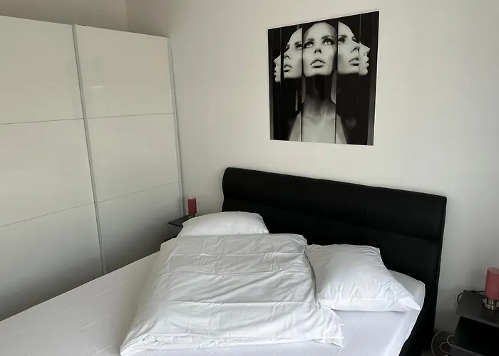 Fabulous Penthouse Lakeview W20 بوخارست