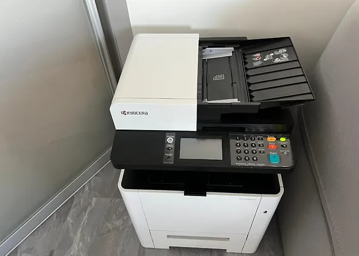 Fabulous Penthouse Lakeview W20 Бухарест